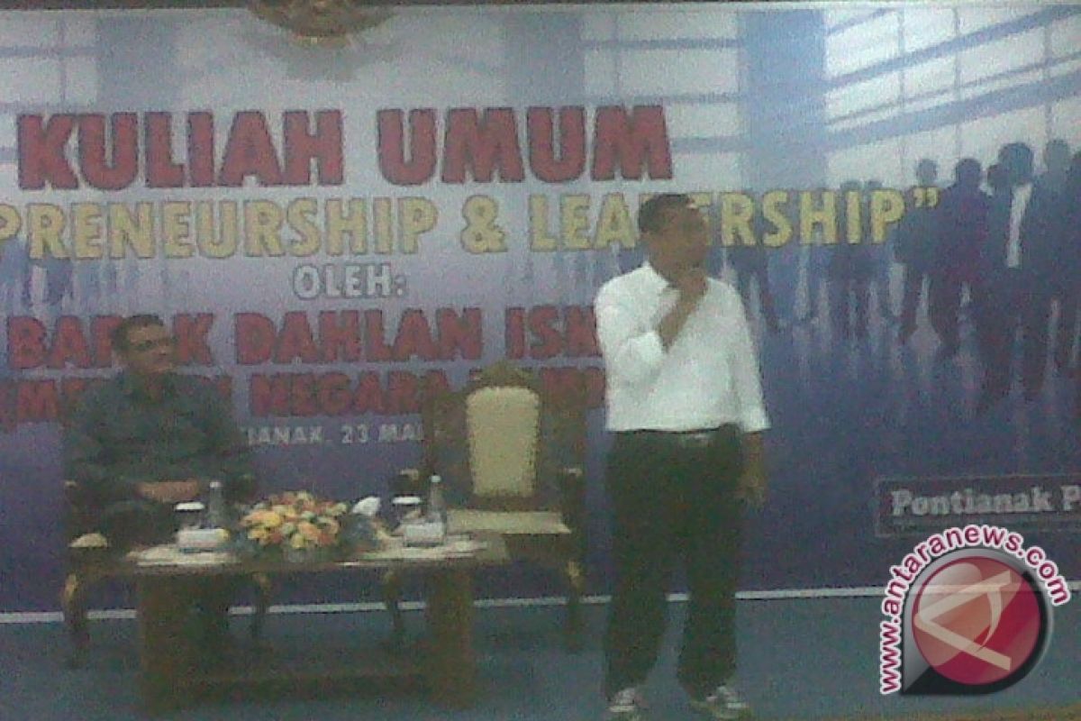 Dahlan Iskan Berikan Kuliah 