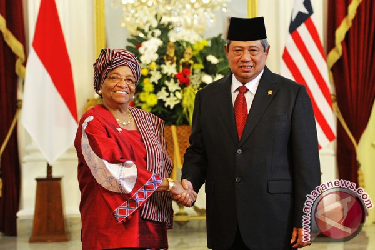 Indonesian, Liberian Presidents meet at Merdeka Palace