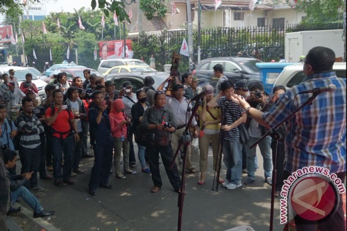 Jalan Diponegoro padat jelang aksi MKRI