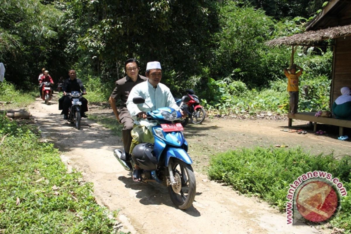 HST Bangun Jalanan Pegunungan