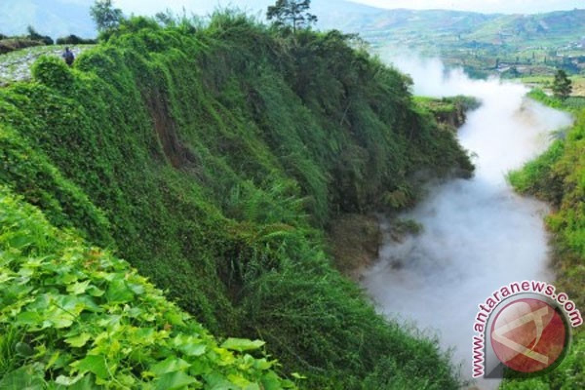 2.000 warga sekitar Kawah Timbang siap mengungsi