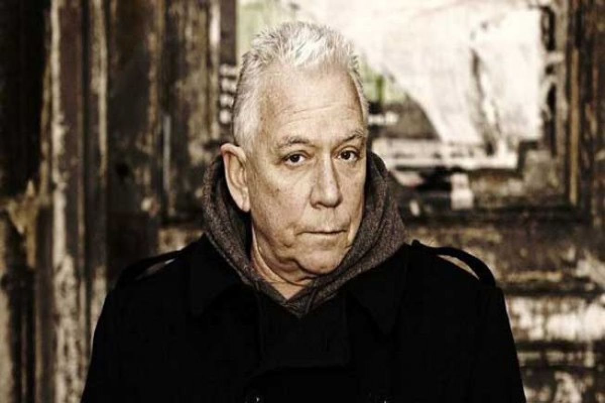 Animals rock veteran Eric Burdon writing memoir