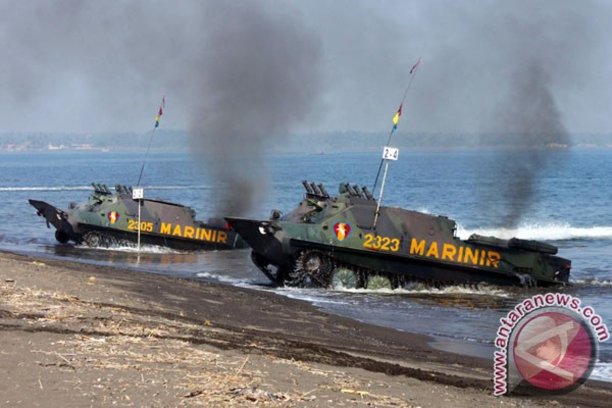 2.000 marinir mendarat di pantai Banongan Situbondo