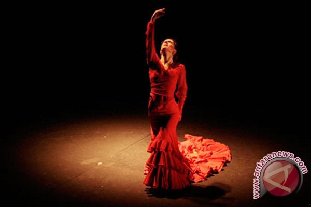 200 penari salsa internasional beradu keterampilan