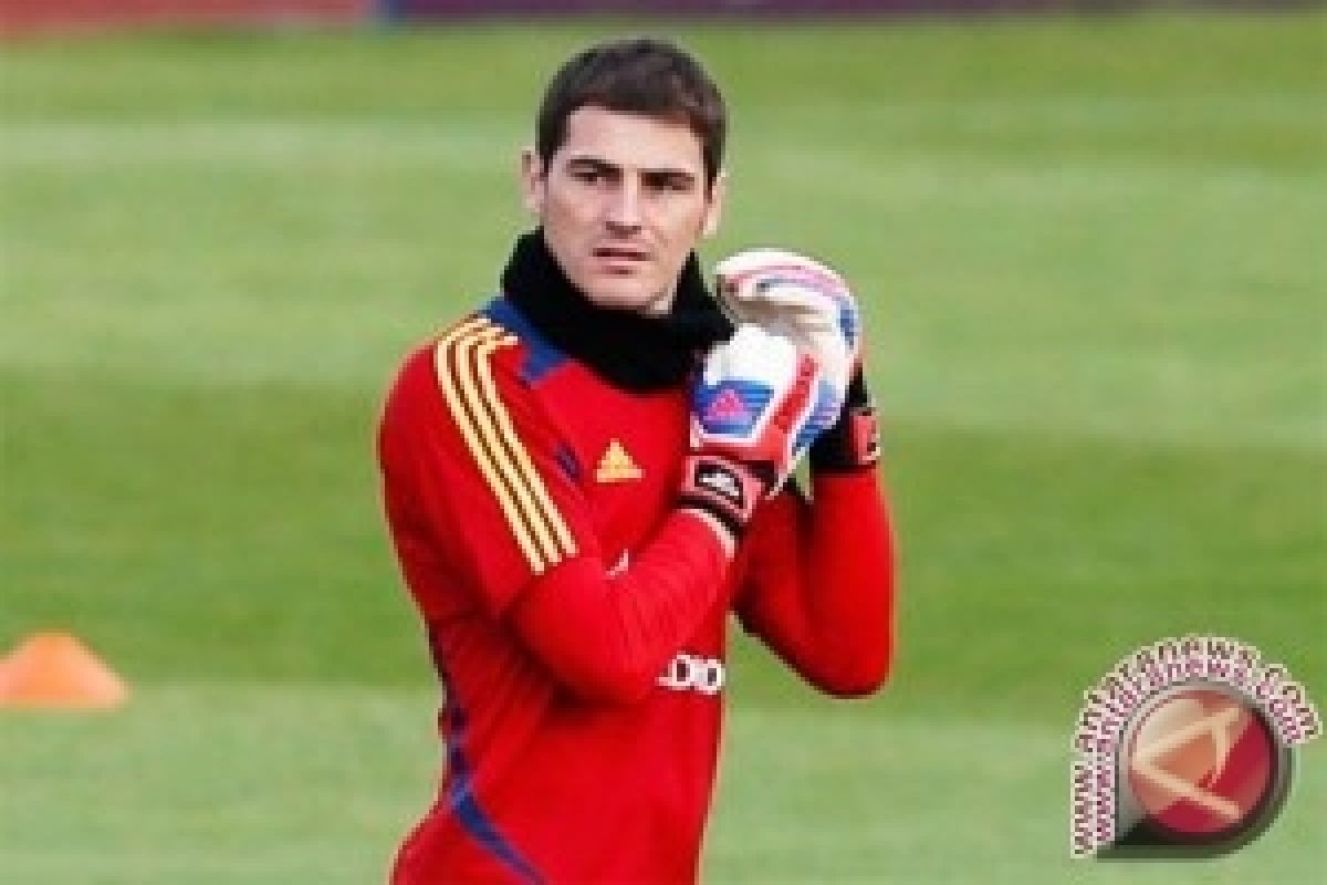 Iker Casillas akan dilepas oleh klub Portugal FC Porto