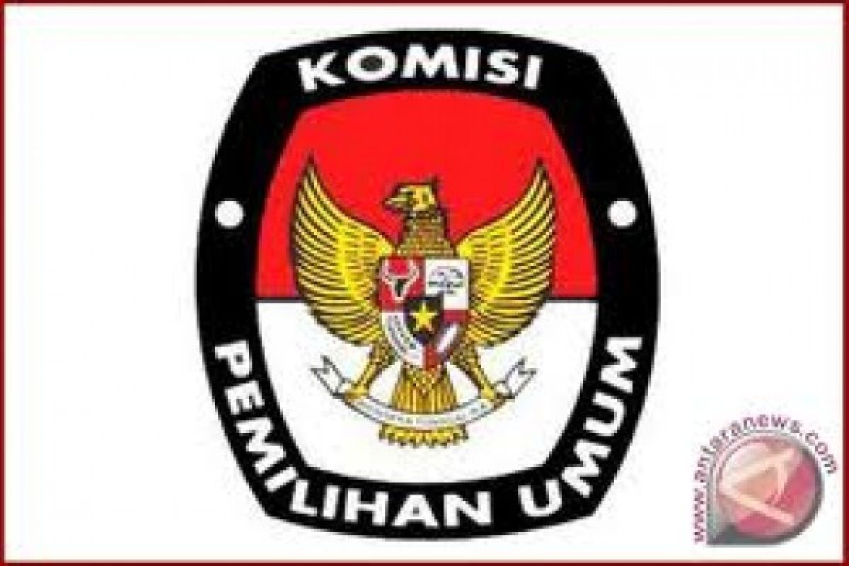 Empat Pasangan Calon Lengkapi Syarat