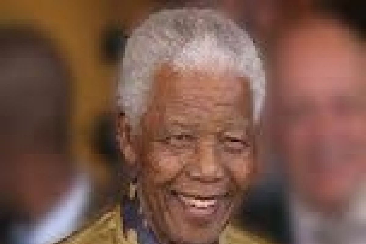 Nelson Mandela Tutup Usia 