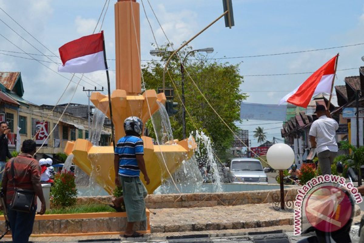 Pemuda Aceh Barat tolak "bendera" bulan bintang
