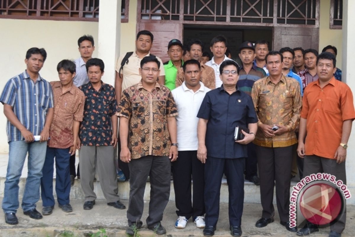 Reses DPRD, bibit palsu hingga sosialisasi perda perkebunan