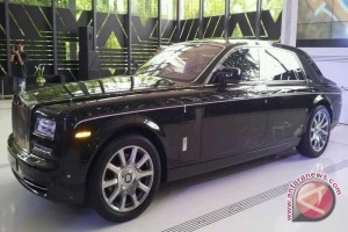 Phantom Art Deco dari Rolls-Royce