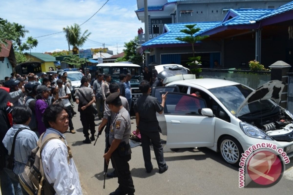 Polisi kepung rumah terduga bandar narkoba Bengkulu