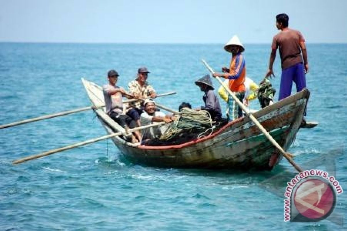 Gelombang Mulai Turun Nelayan Diminta Tetap Waspada