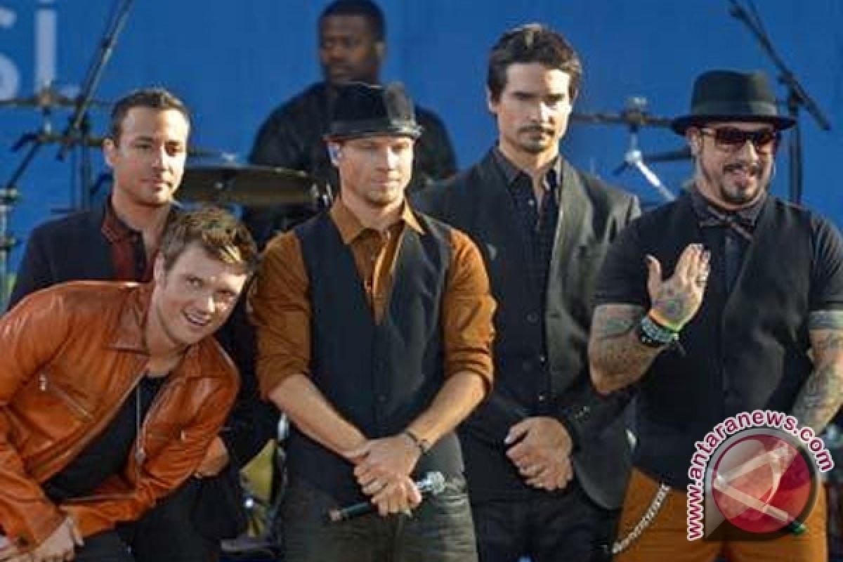 Personil Backstreet Boys Nick Carter Telah Diskusi terkait Tur Reuni Bersama Spice Girls