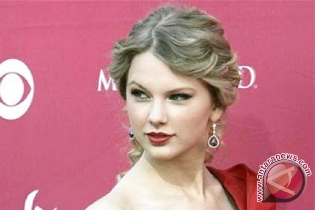  Taylor Swift kalah di penghargaan musik country