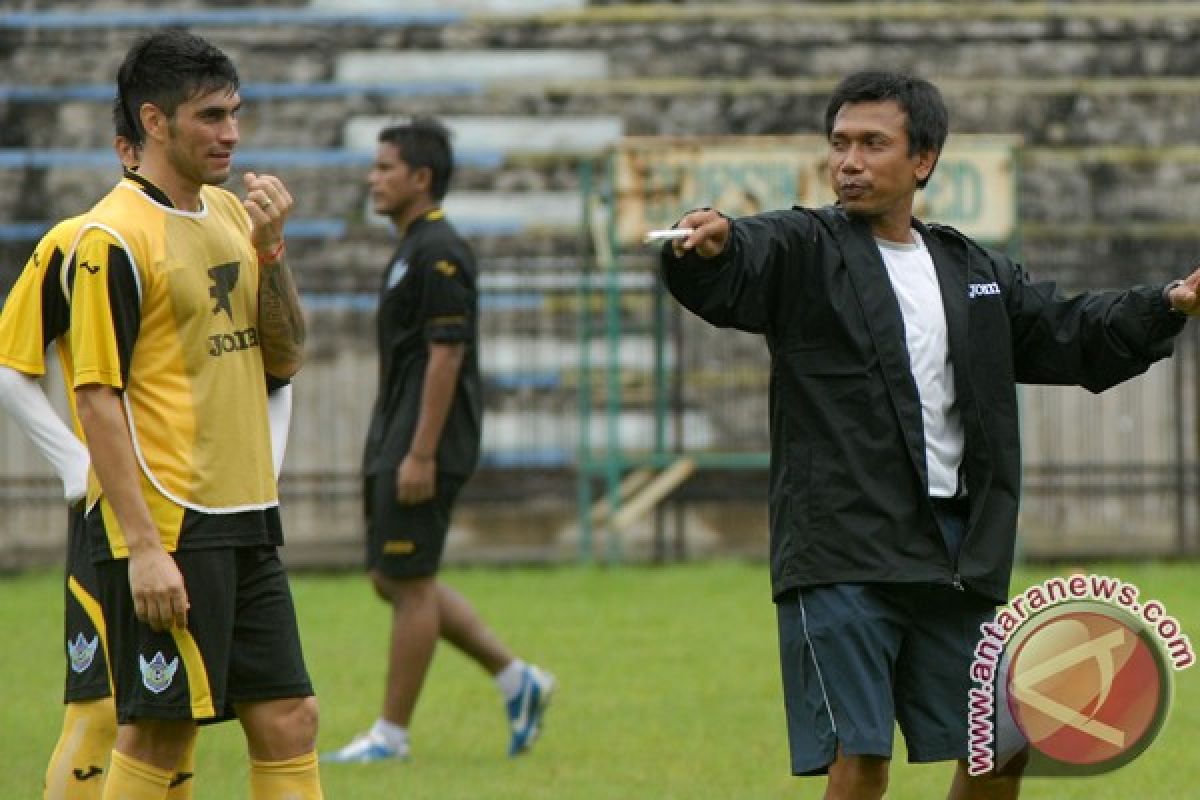 Persegres tanpa Aldo hadapi Sriwijaya FC