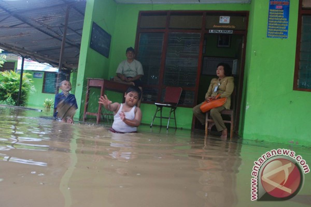 Banjir rendam ratusan rumah di Rokan Hilir