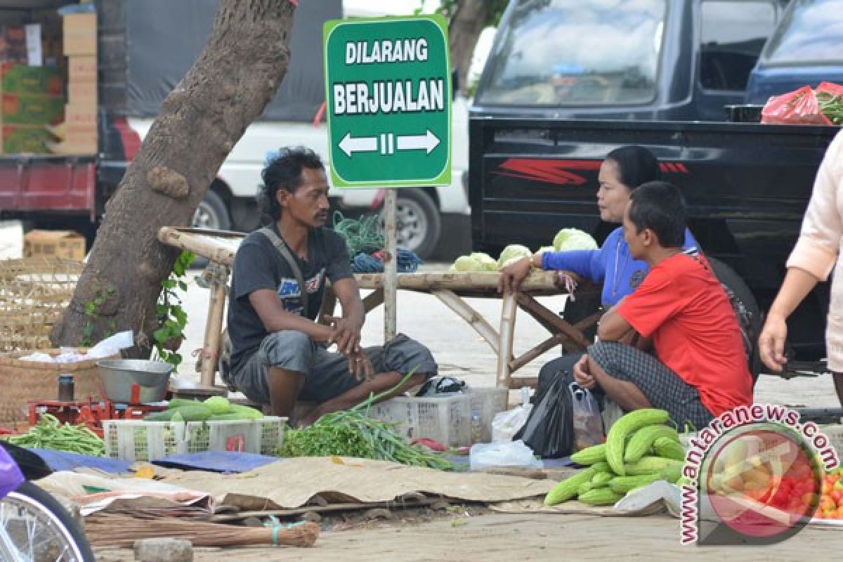 Pariaman akan wajibkan pedagang kelola sampah