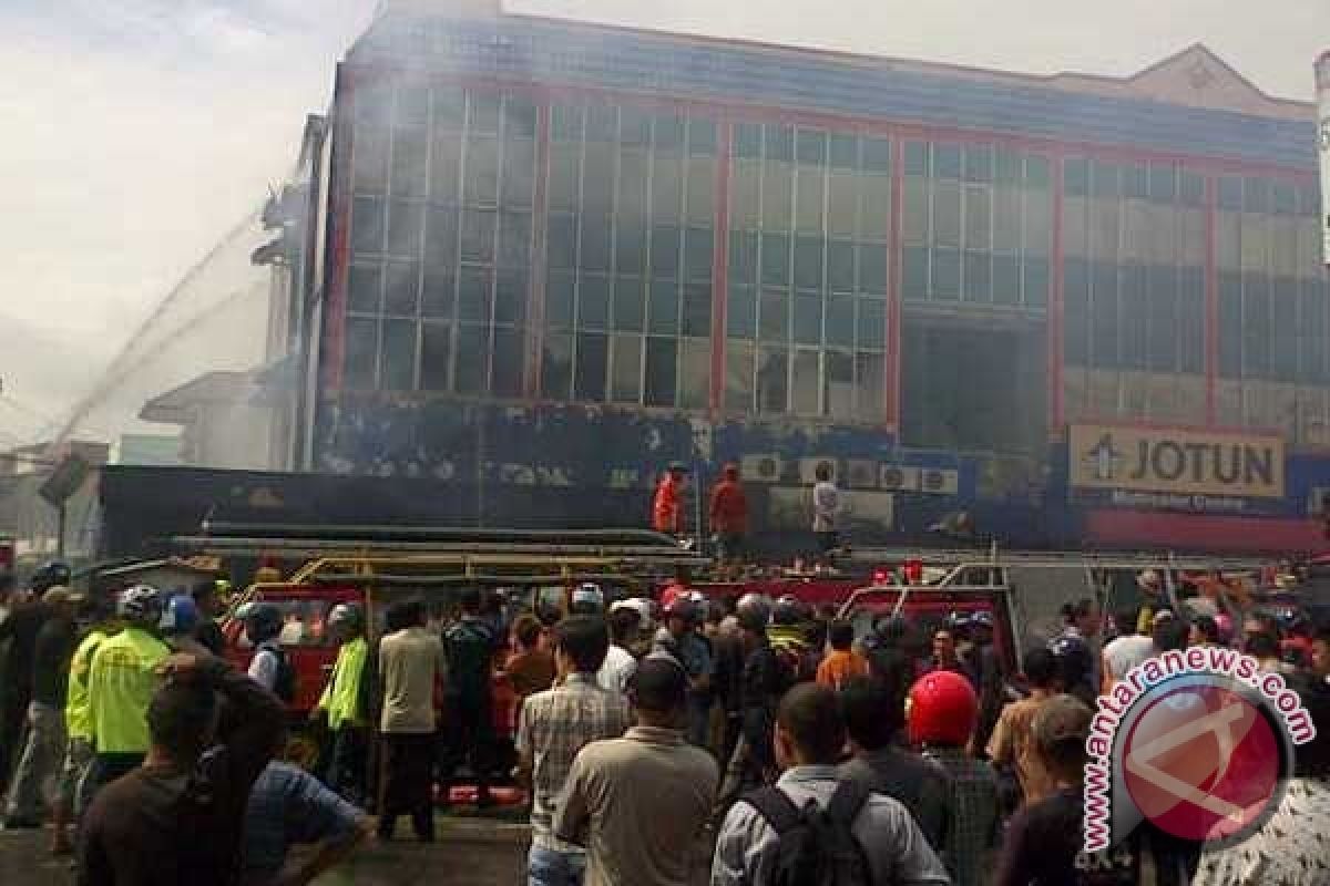 2 Orang Tewas Dalam Kebakaran Ruko Pontianak 