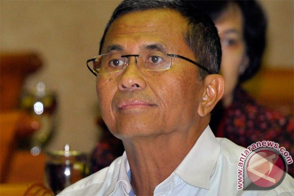 Minister Dahlan has love-hate relationship with Twitter