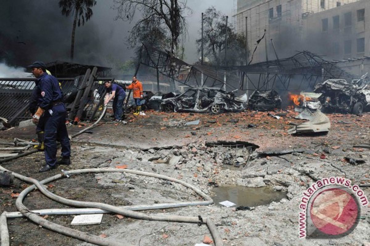 Three killed in Damascus bombing