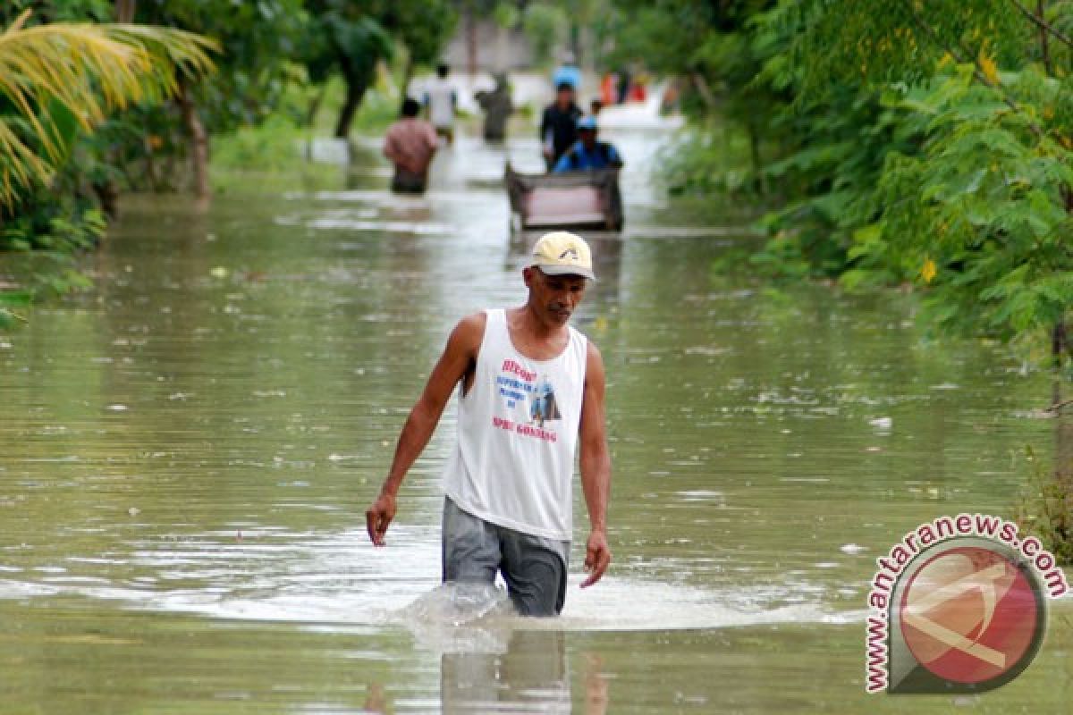 Banjir, arus lalu lintas Jepara-Demak dialihkan