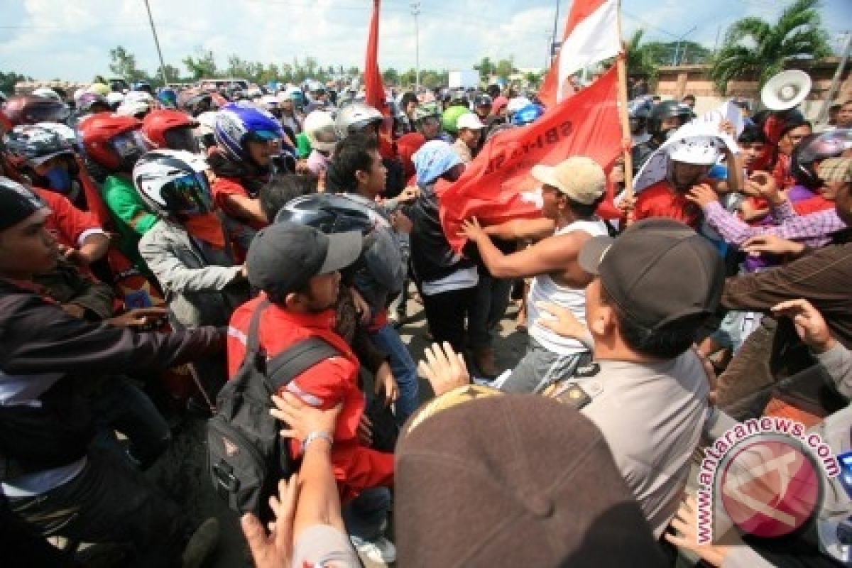 Polisi Telusuri Provokator Terkait Demo Buruh