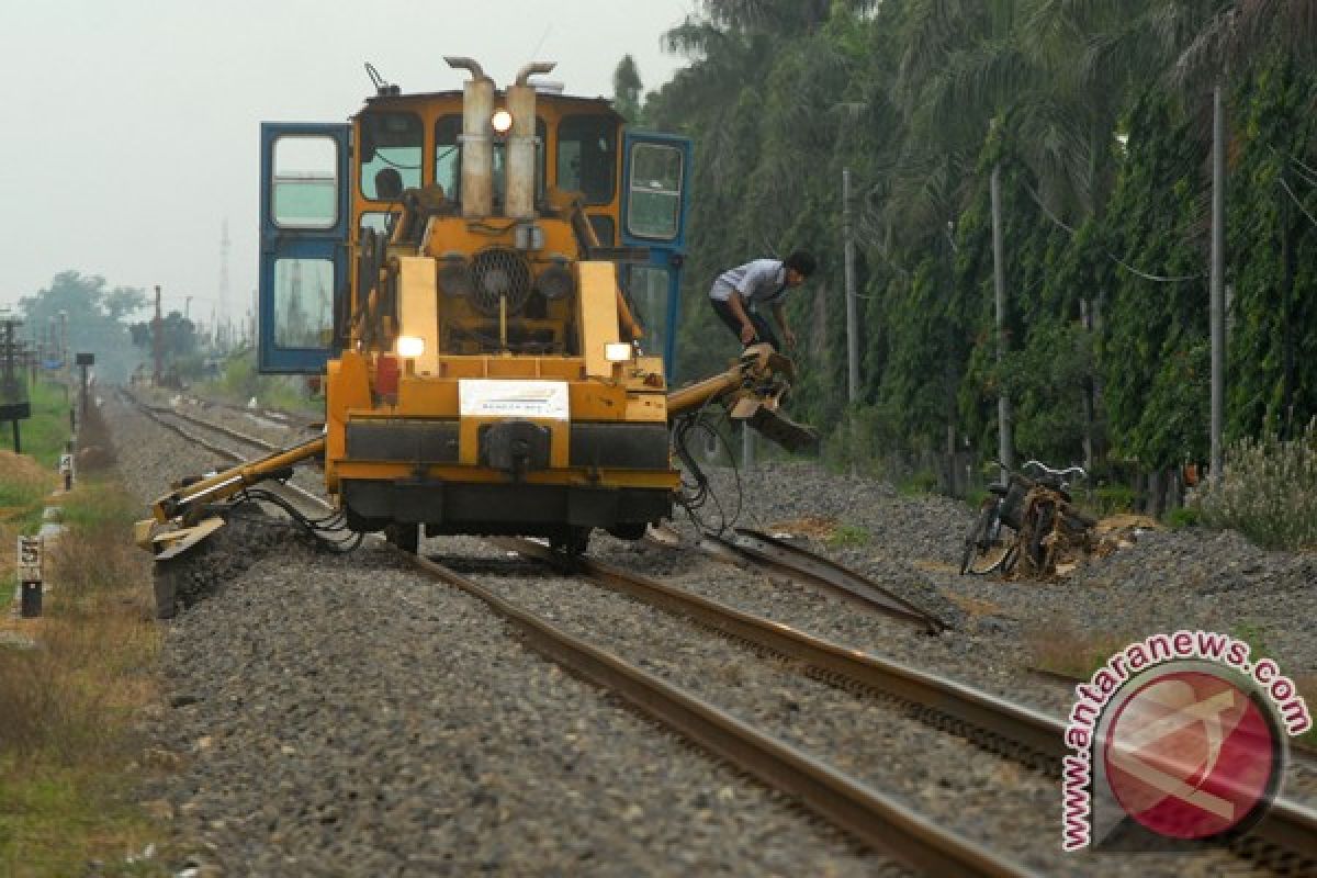 Pembangunan rel kereta api Sumsel-Bengkulu 2014
