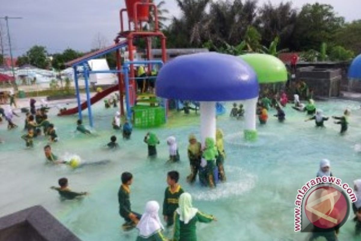 Waterpark Kenari Jadi Arena Eskul Favorit Pelajar Bontang
