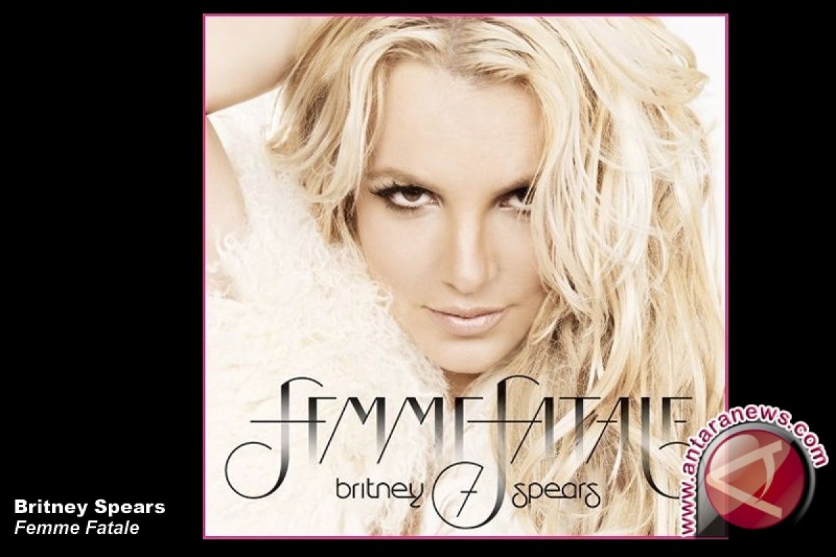  Britney Spears nyanyikan "Ooh La La" di Smurfs 2