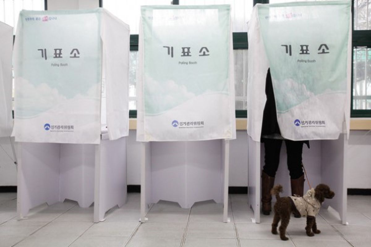Spy agency officials intervened in S. Korean presidential election