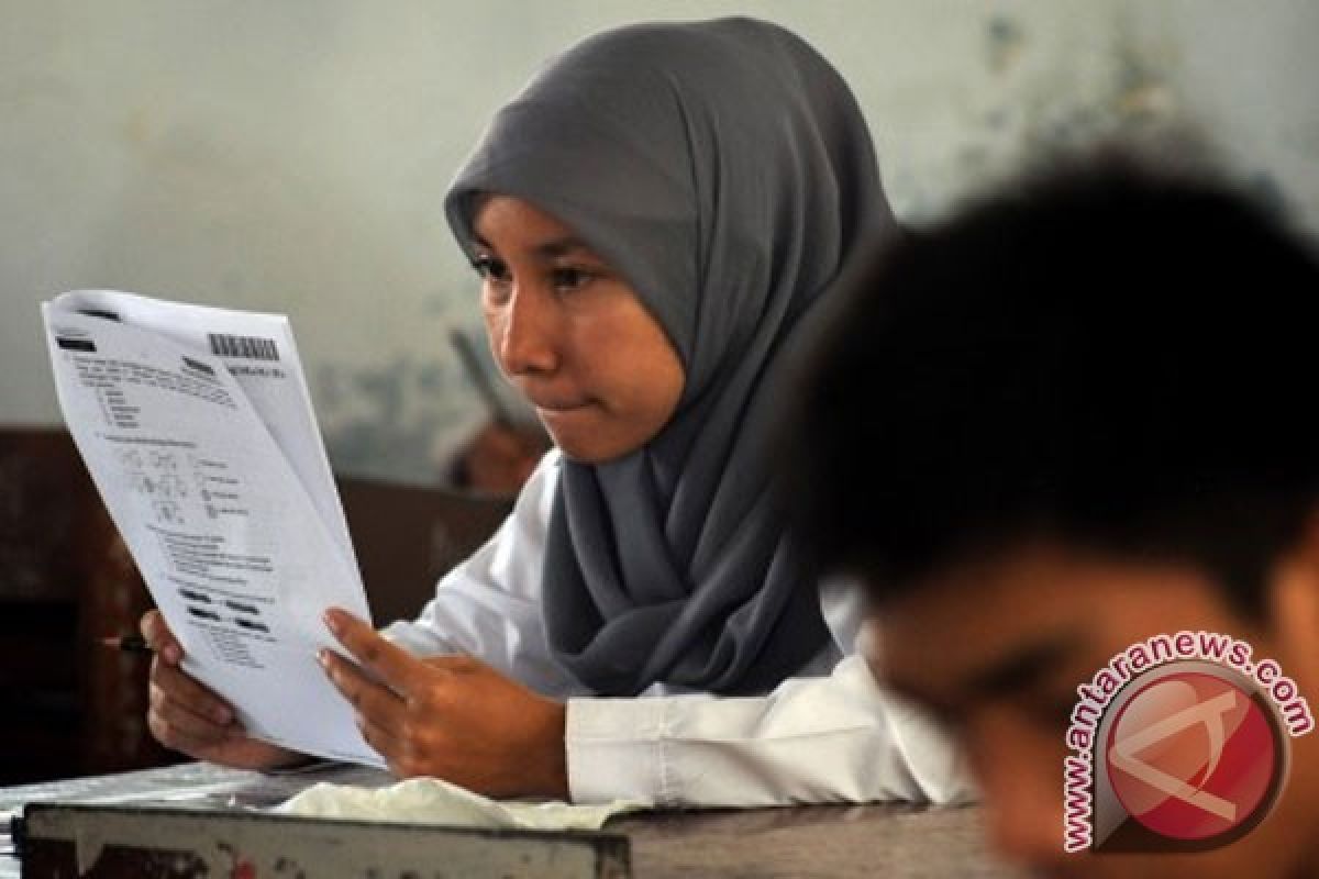 41 Siswa SMA Palu Ikut Ujian Susulan 