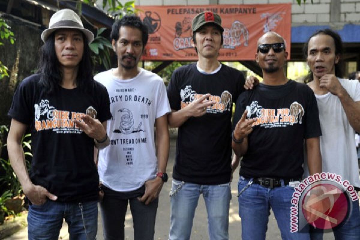 Jokowi daulat Slank jadi Duta Kebersihan Jakarta