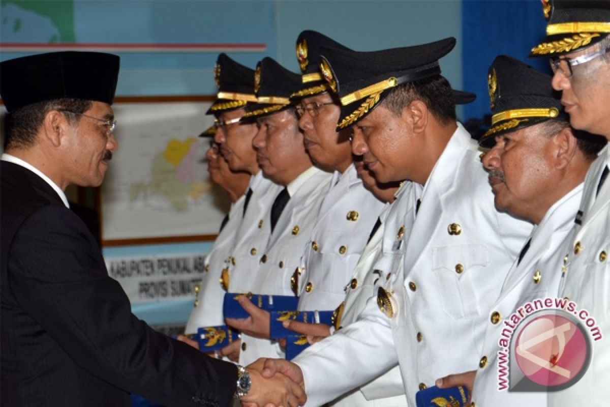  Mendagri Lantik Penjabat Banggai Laut 