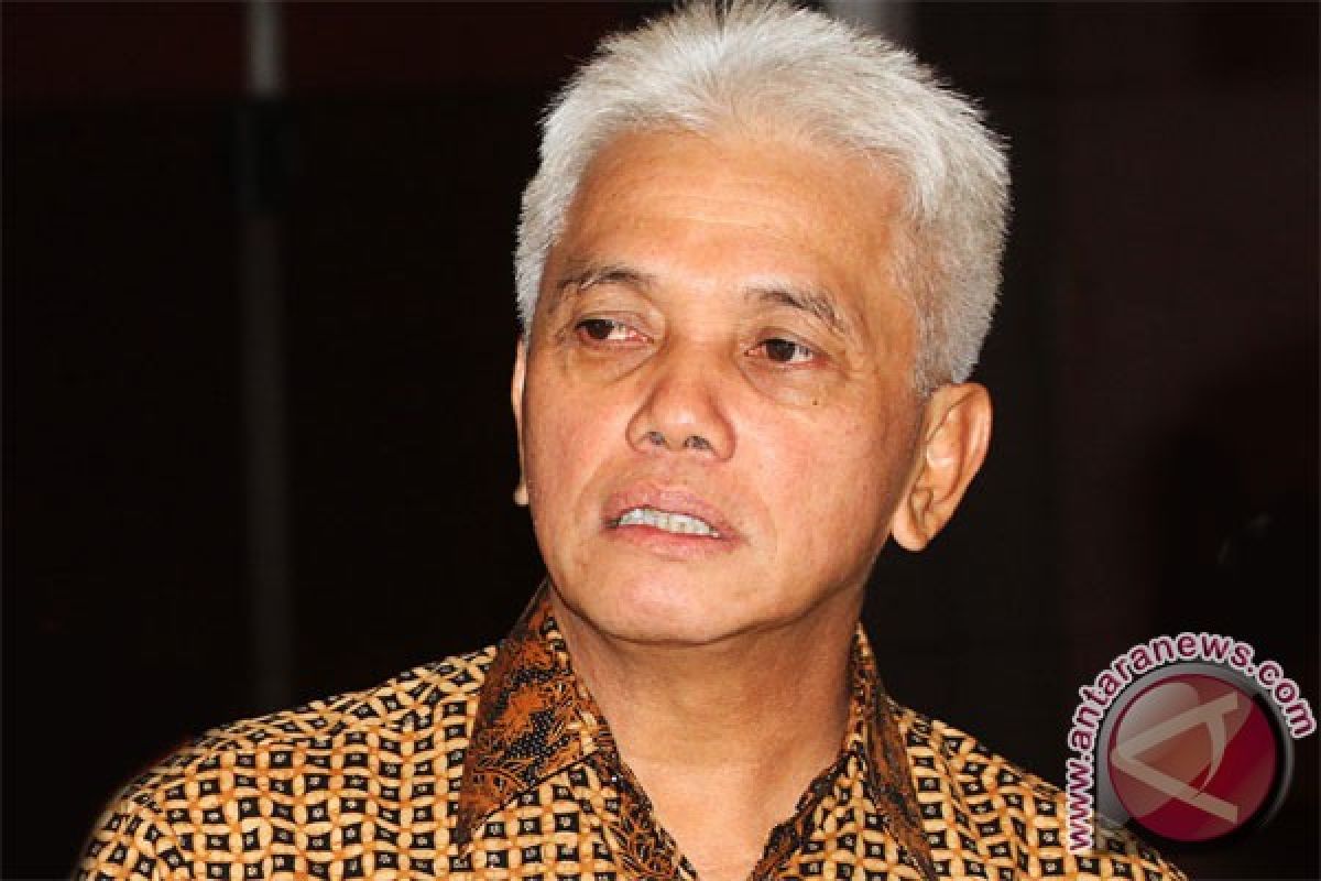 Hatta Rajasa jenguk Veven Wardhana