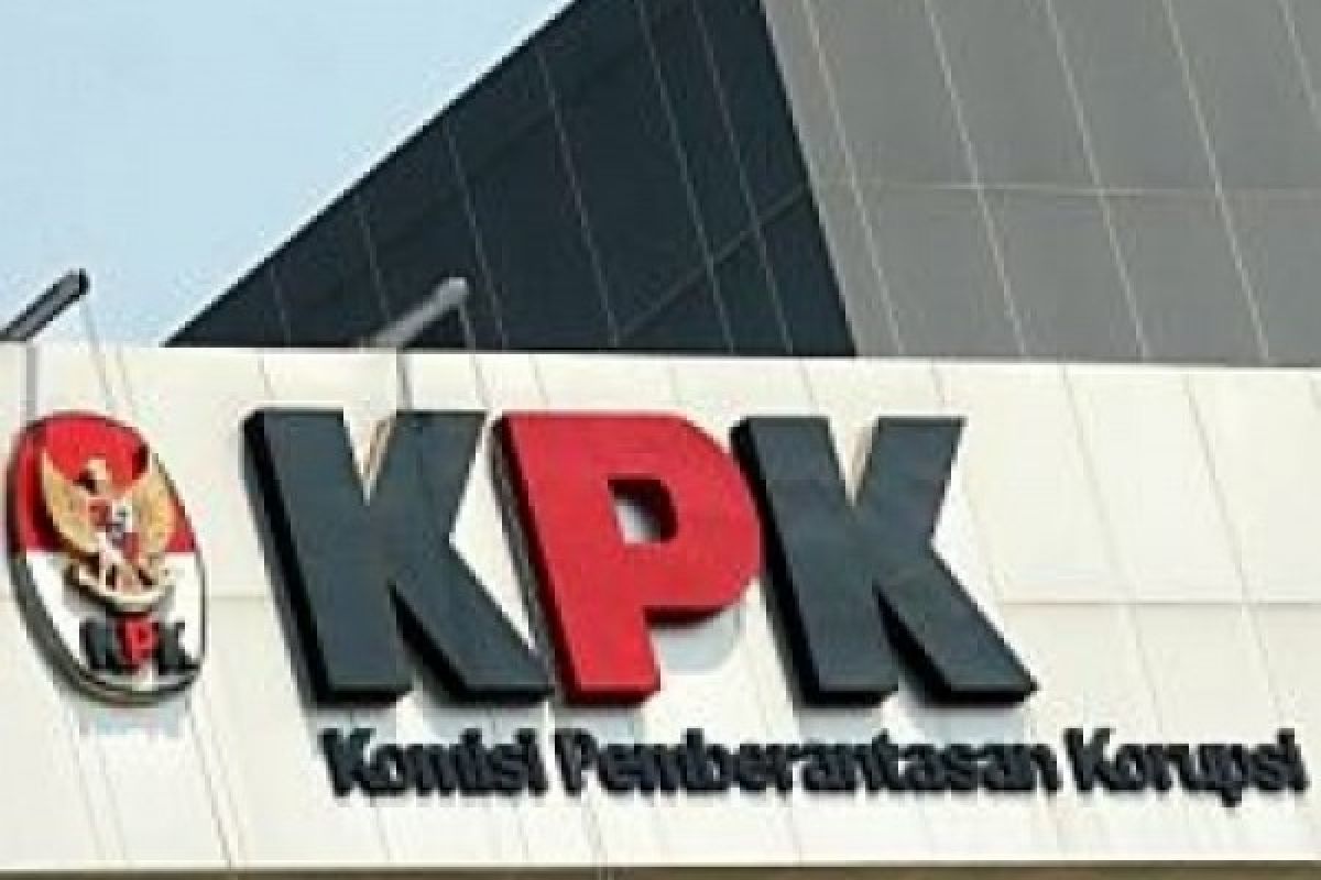 Tersangka Deddy Kusdinar penuhi panggilan KPK