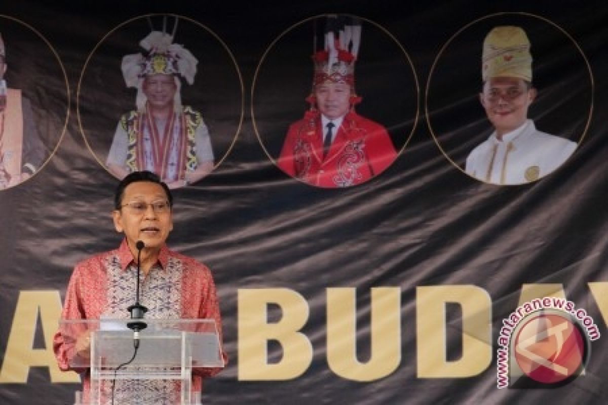 Wapres Buka Pekan Budaya Dayak 2013