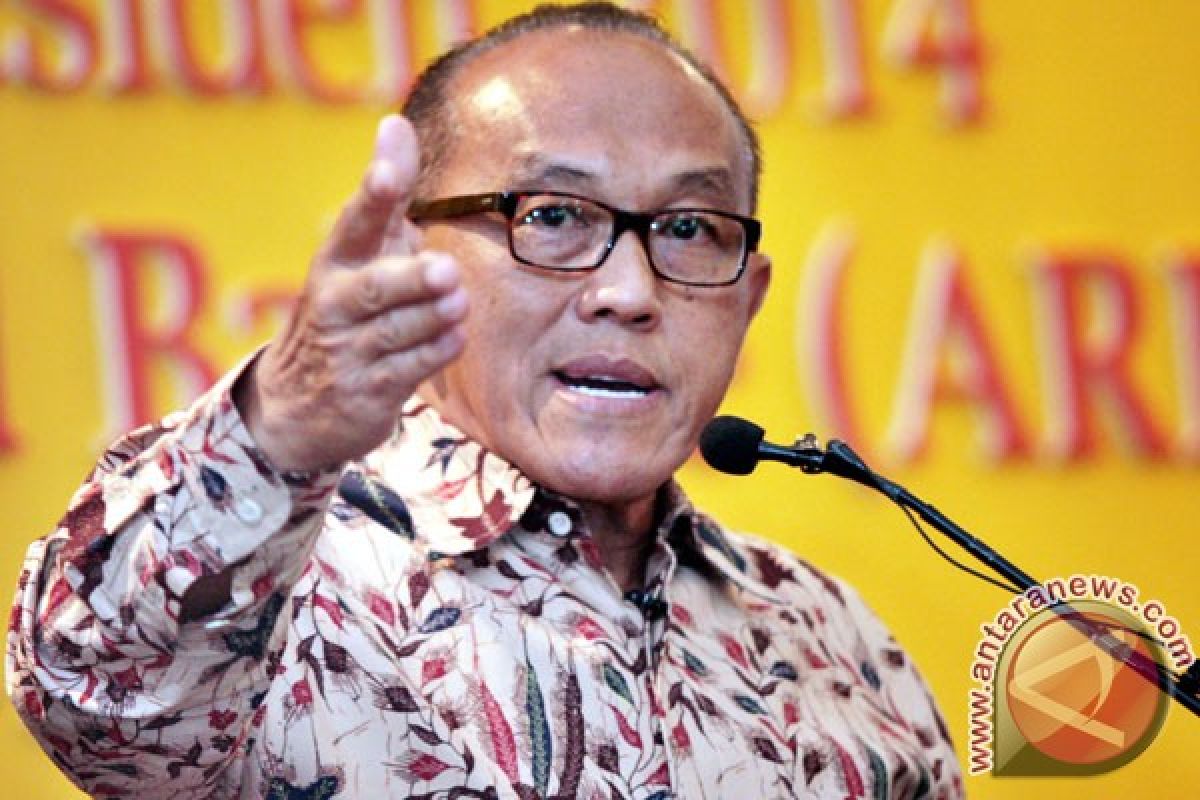 Aburizal Bakrie attends President Yudhoyono`s open house