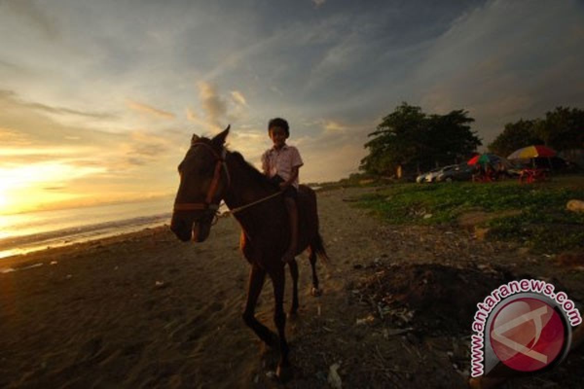 Objek wisata Padang siap sambut Tahun Baru