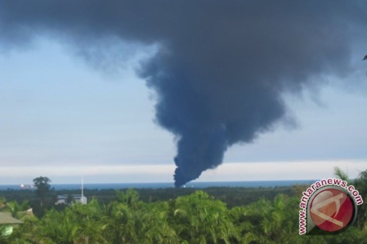 Kapal Tanker Meledak di Tanjung Bara 