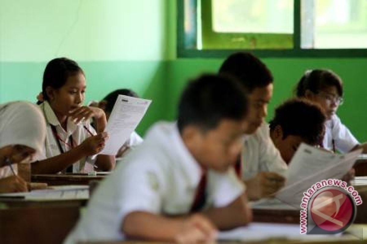 Siswa Kabupaten Bangka Lulus UN 100 Persen