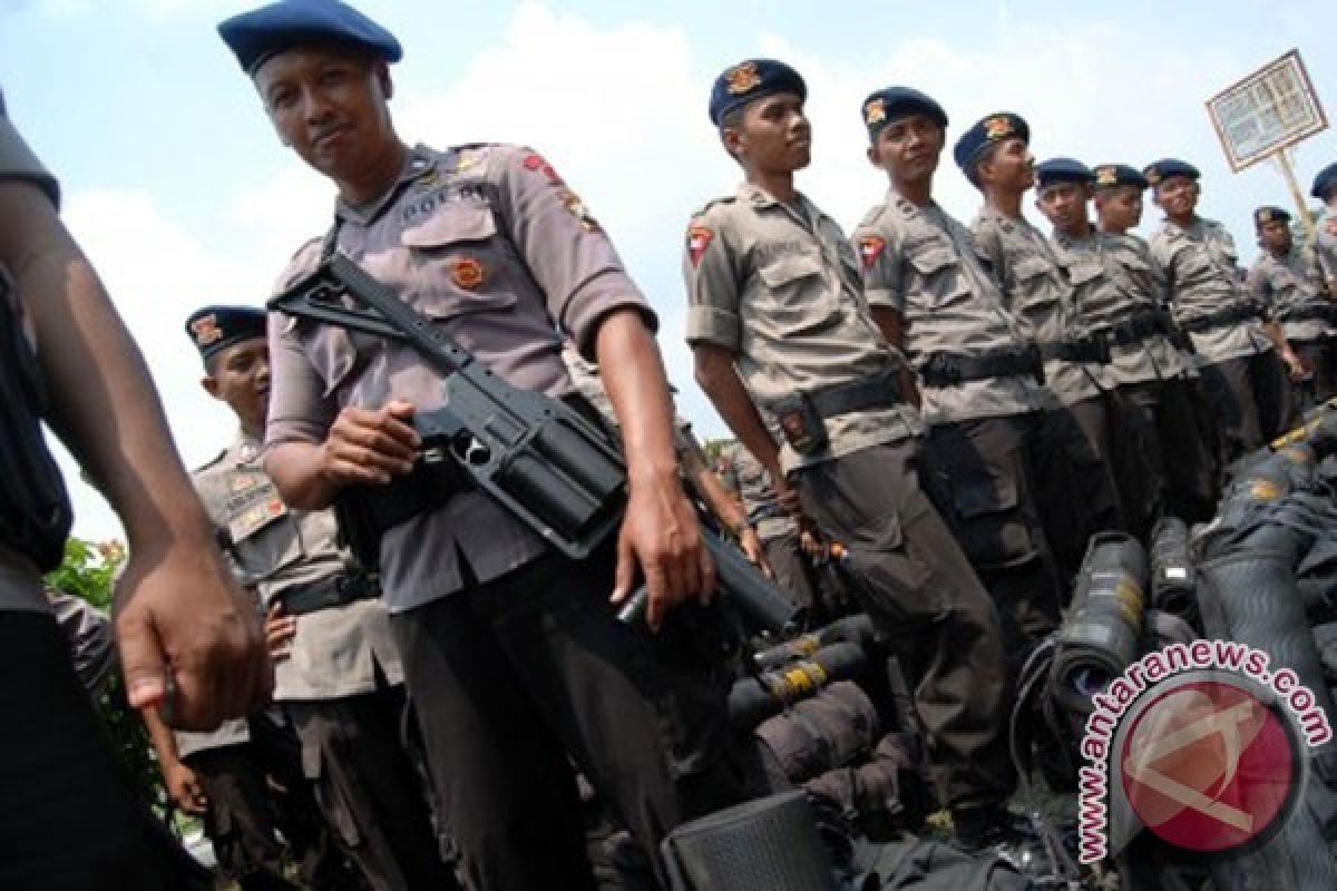 Tol di Tangerang dijaga polisi terkait "May Day"