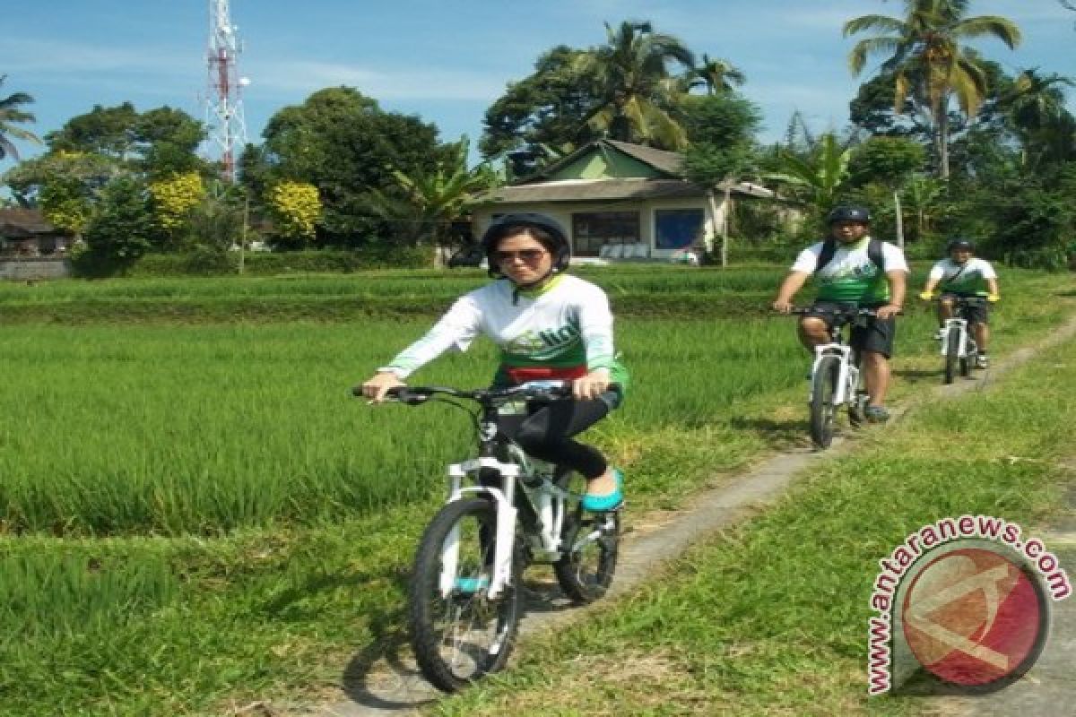 Citilink Dukung Wisata Bersepeda