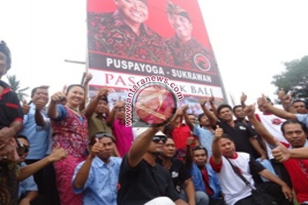 PDIP Galang Dukungan dari Sopir Taksi