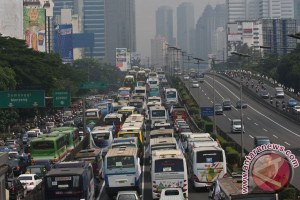 Demo buruh, kemacetan Jakarta berkurang 30 persen