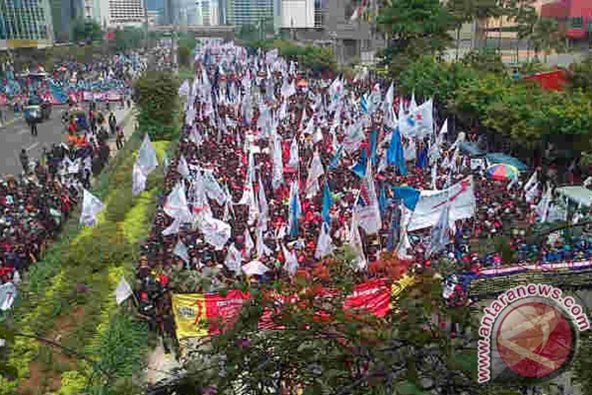 Polda Metro bantah tutup tol Bekasi-Karawang