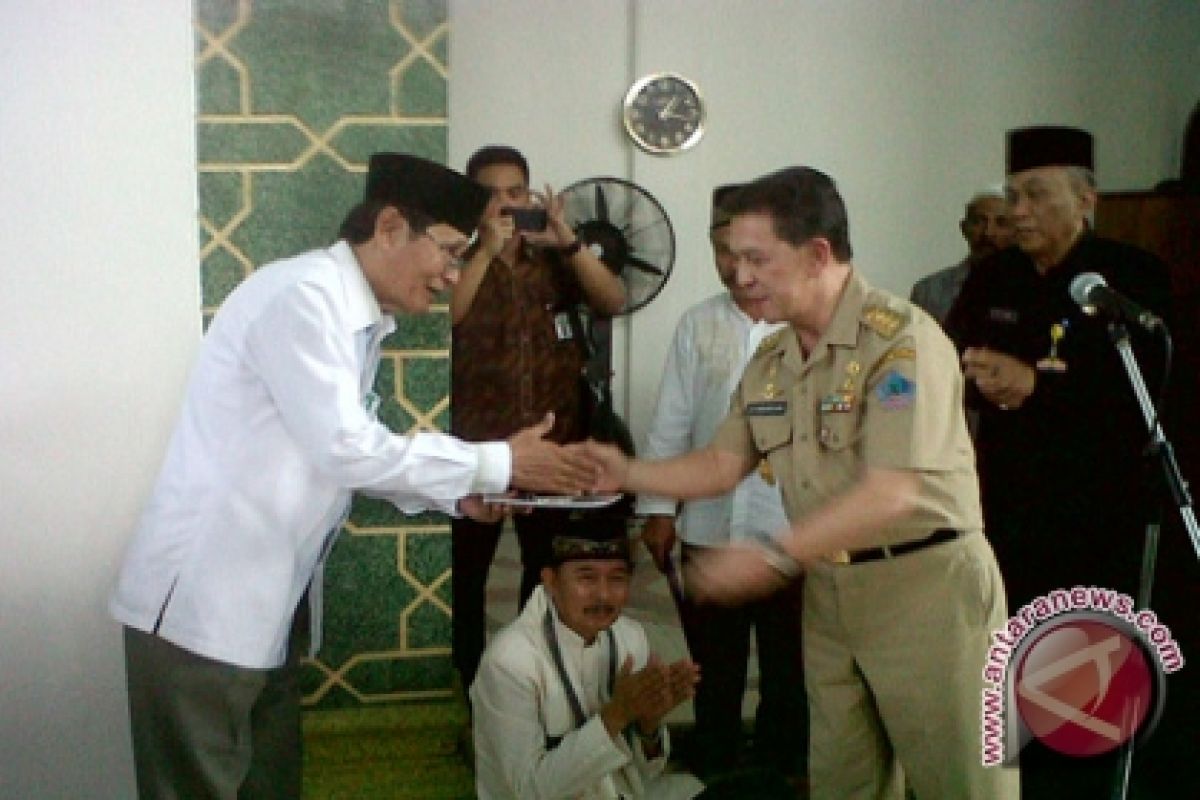 Pemerintah bagikan 163.660 KPS kepada warga Sulut 