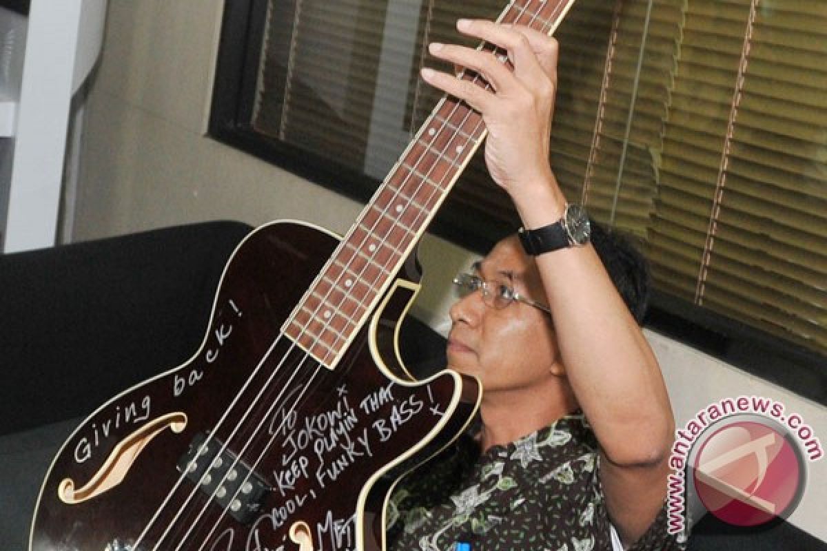 KPK belum putuskan nasib "bass Metallica" Jokowi 