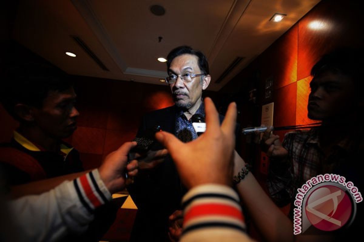 Anwar Ibrahim galang demonstrasi di berbagai daerah Malaysia