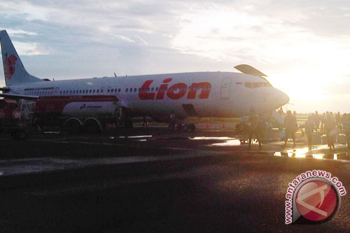 Penumpang lion panik karena dentuman suara mesin