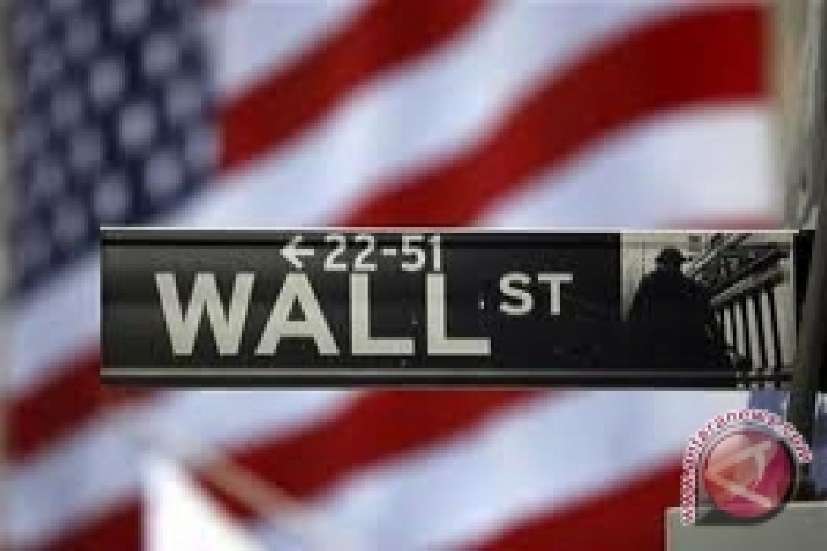 Wall street berakhir turun setelah melonjak sehari sebelumnya